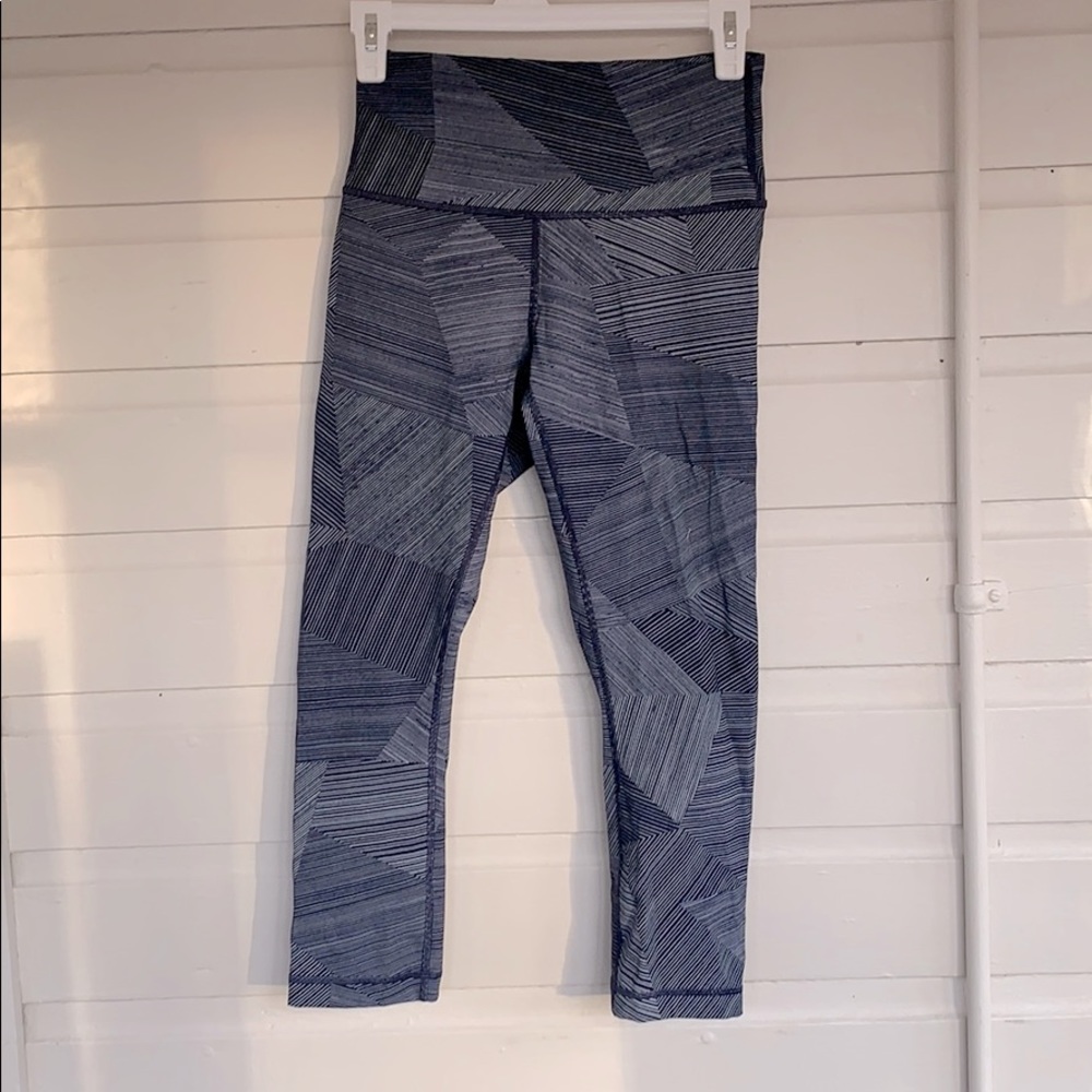 Lululemon cropped leggings